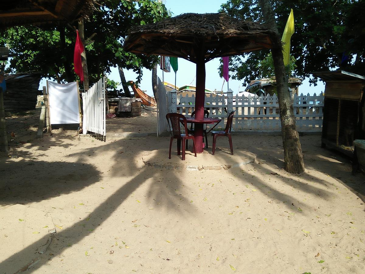 Parei Beach Inn Tangalle Exteriér fotografie